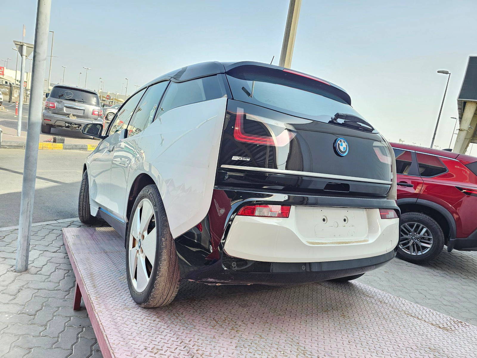 BMW I3 2018 - Marhaba Auction Used Cars - Image 3