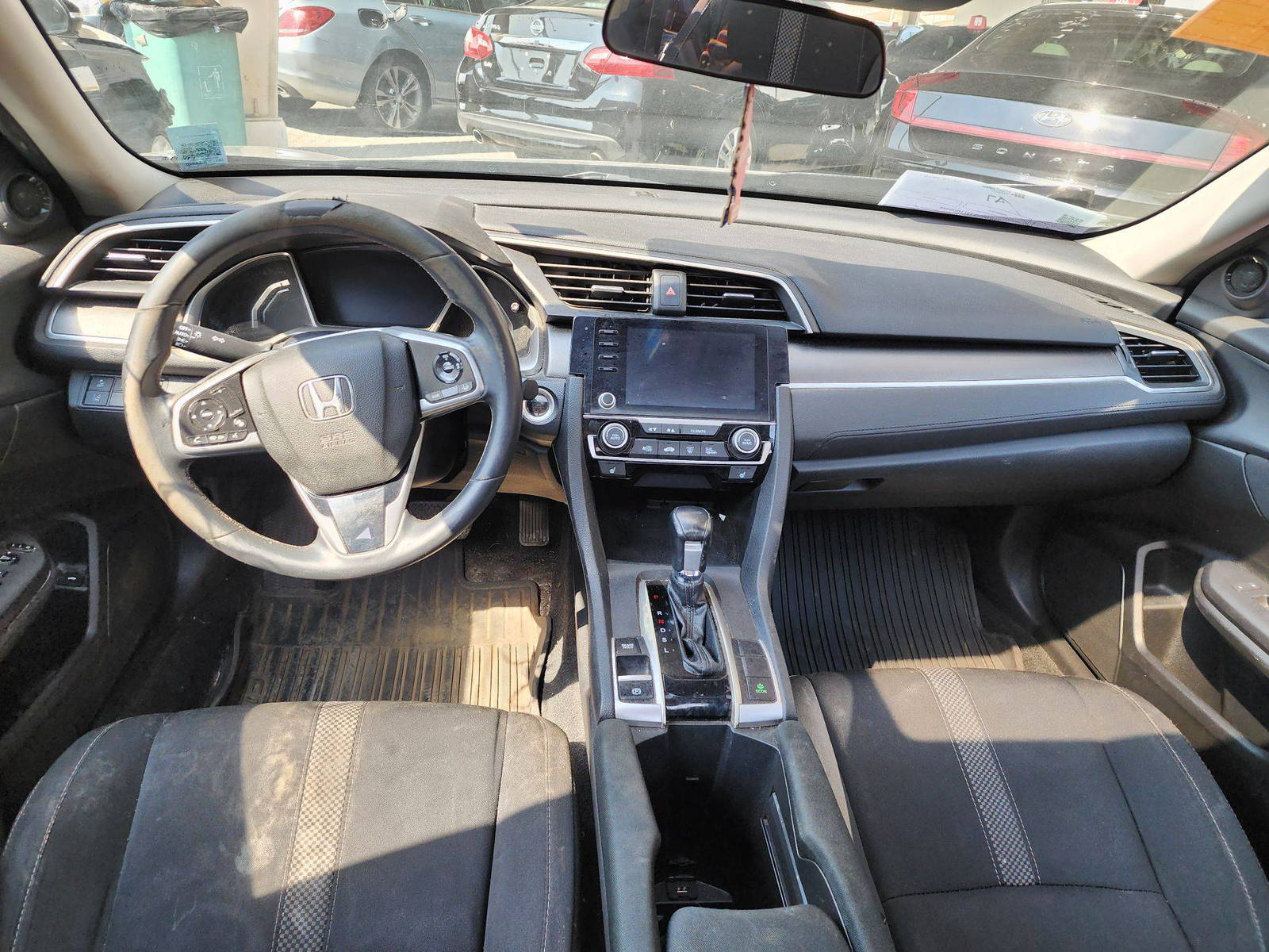 2020 HONDA CIVIC — 195261 KM — Lot 92560 — Souq - Marhaba Auctions Used Cars - Image 7