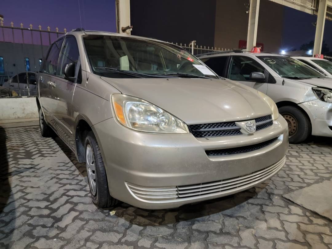 2005 TOYOTA SIENNA — 196869 Miles — Lot 40240039 — Main - Marhaba Auctions Used Cars - Image 5