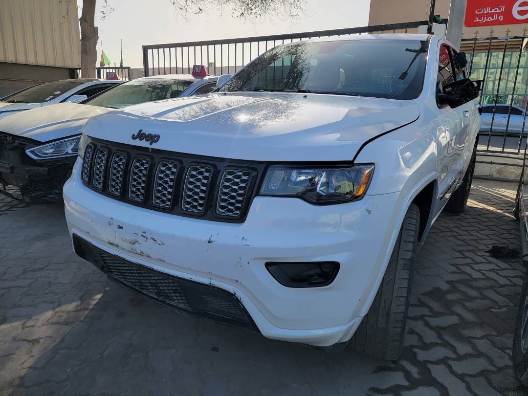 2018 JEEP GRAND CHEROKEE LAREDO — 125654 Miles — Lot C123035 — Main - Marhaba Auctions Used Cars - Image 5