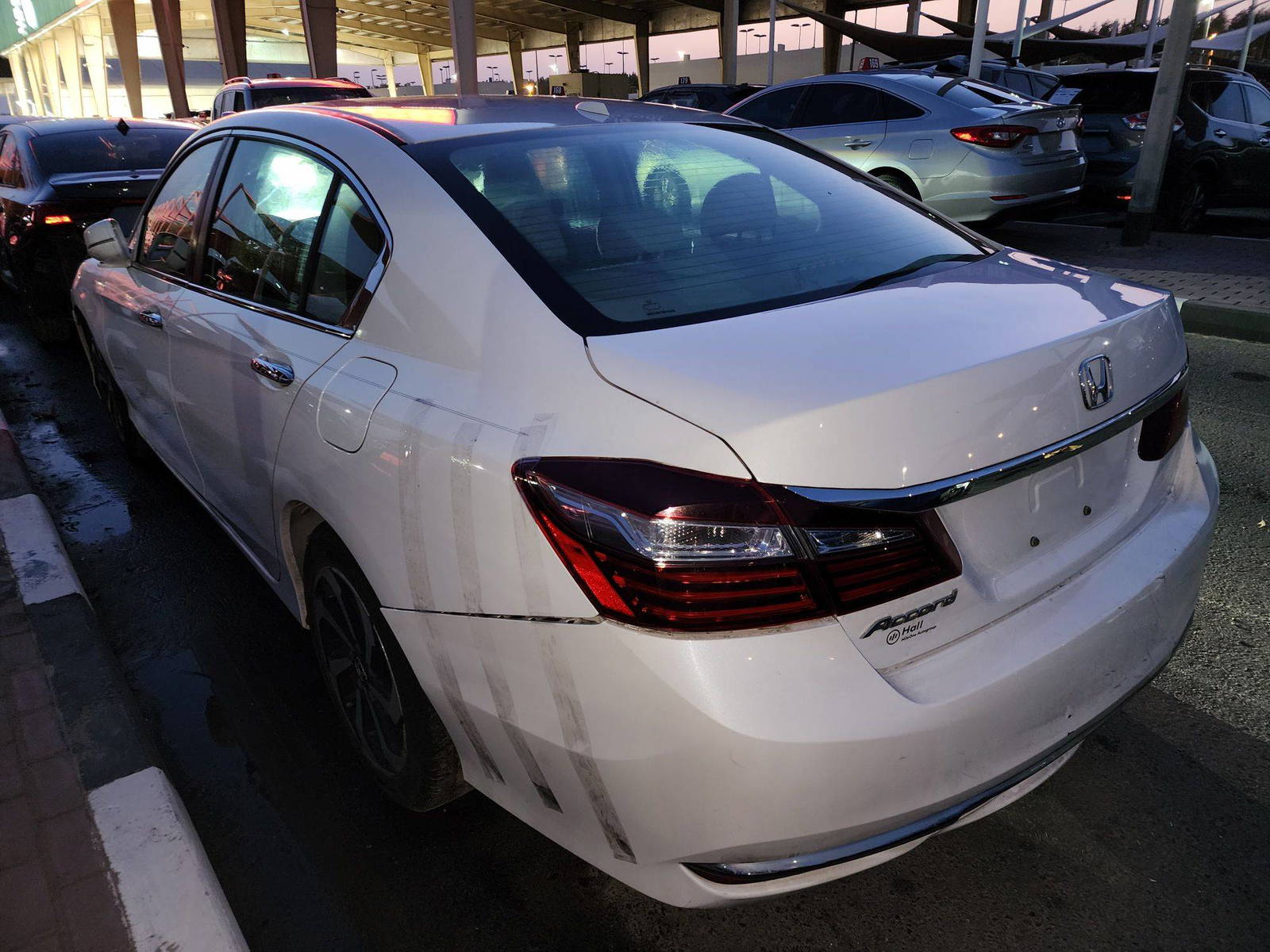 2016 HONDA ACCORD — 174687 Miles — Lot 38352854 - Marhaba Auctions Used Cars - Image 3