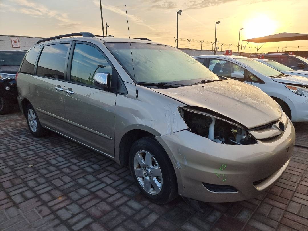 2010 TOYOTA SIENNA — 191338 Miles — Lot 71307254 — Ind. 12 - Marhaba Auctions Used Cars - Image 4