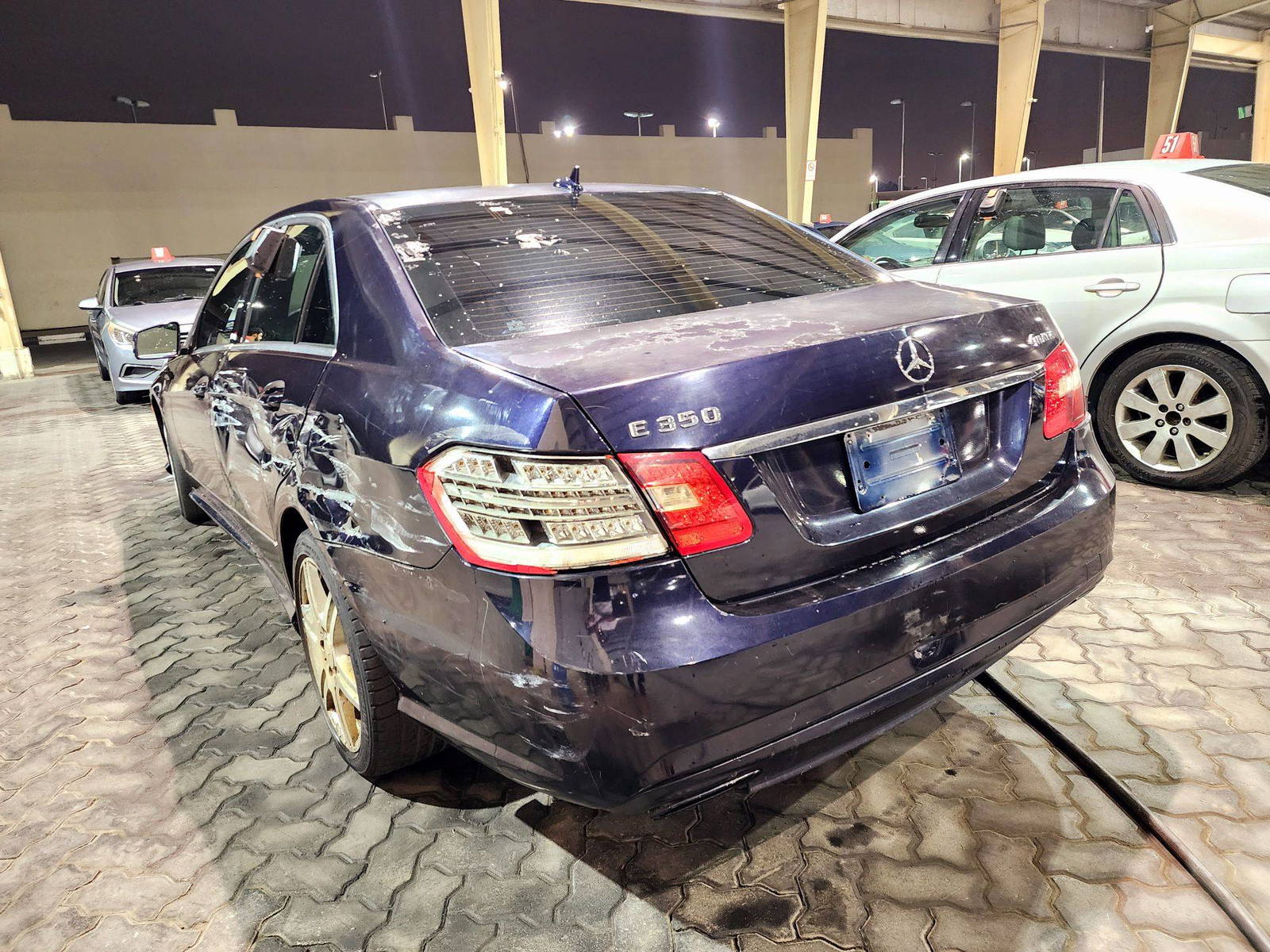 2010 MERCEDES BENZ E 350 — 170843 Miles — Lot HB5AA073727 — Souq - Marhaba Auctions Used Cars - Image 3
