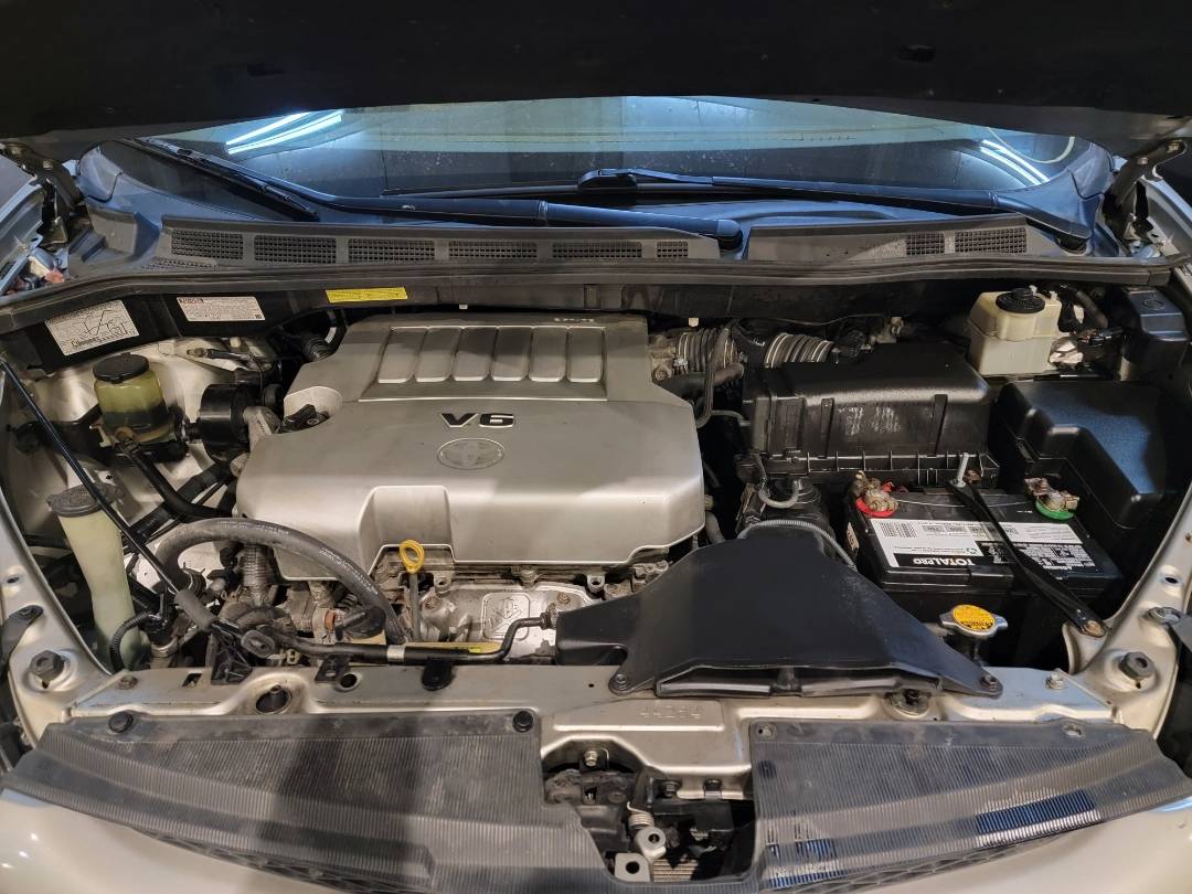 2009 TOYOTA SIENNA — 228313 Miles — Lot 279438 — Main - Marhaba Auctions Used Cars - Image 9