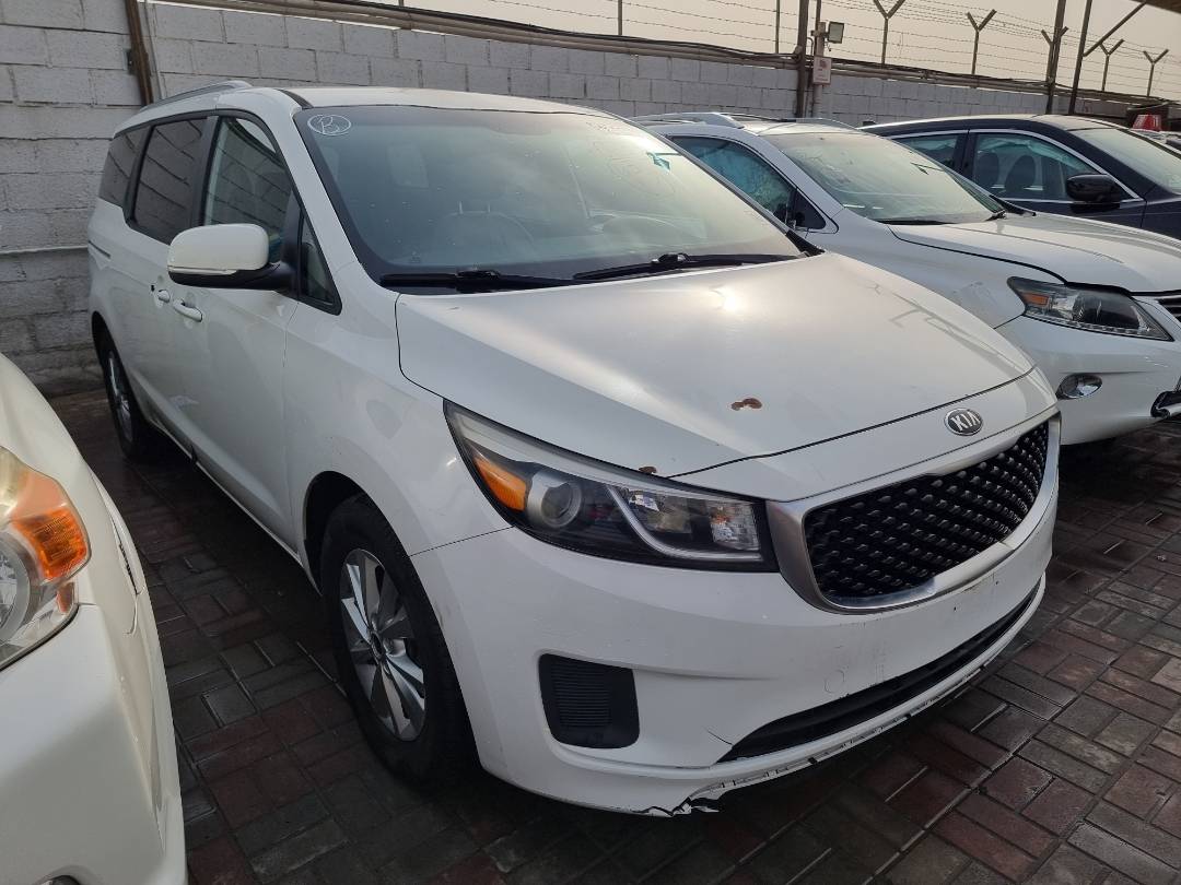 2015 KIA SEDONA — 180230 Miles — Lot 18339 — Ind. 12 - Marhaba Auctions Used Cars - Image 3
