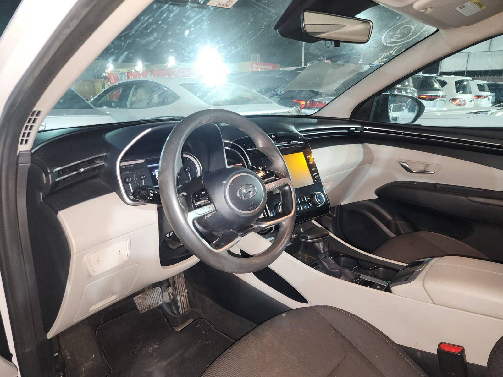HYUNDAI TUCSON 2022 - Marhaba Auction Used Cars - Image 8