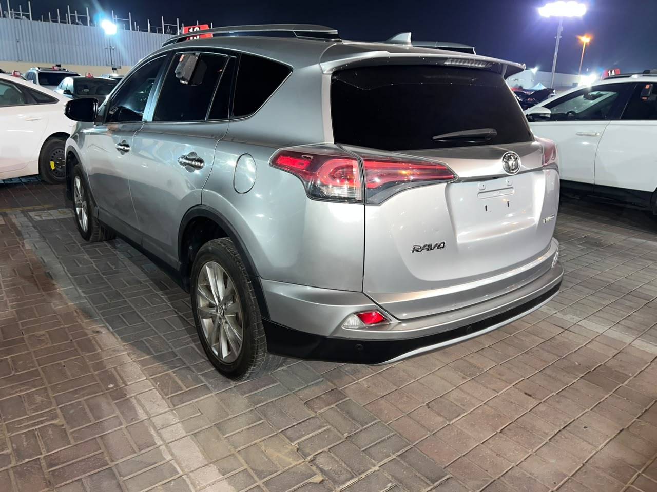 2017 TOYOTA RAV4 — 189637 Miles — Lot HW337618 - Marhaba Auctions Used Cars - Image 6