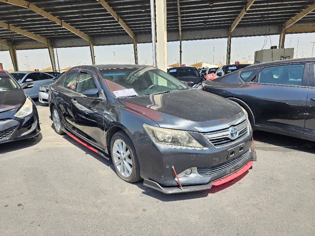 TOYOTA CAMRY