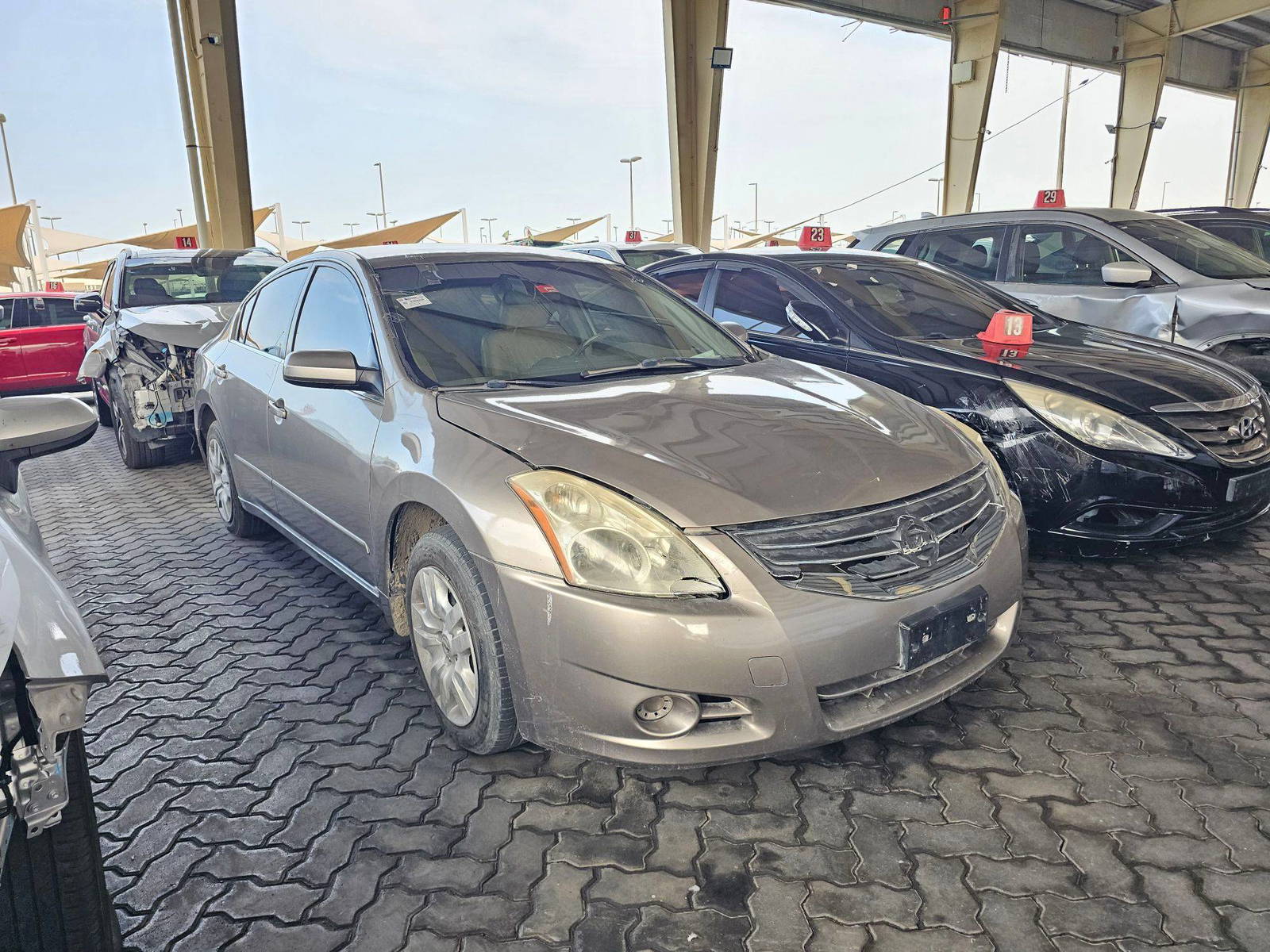 2012 NISSAN ALTIMA — 523310 KM — Lot C161795 — Souq - Marhaba Auctions Used Cars - Image 4