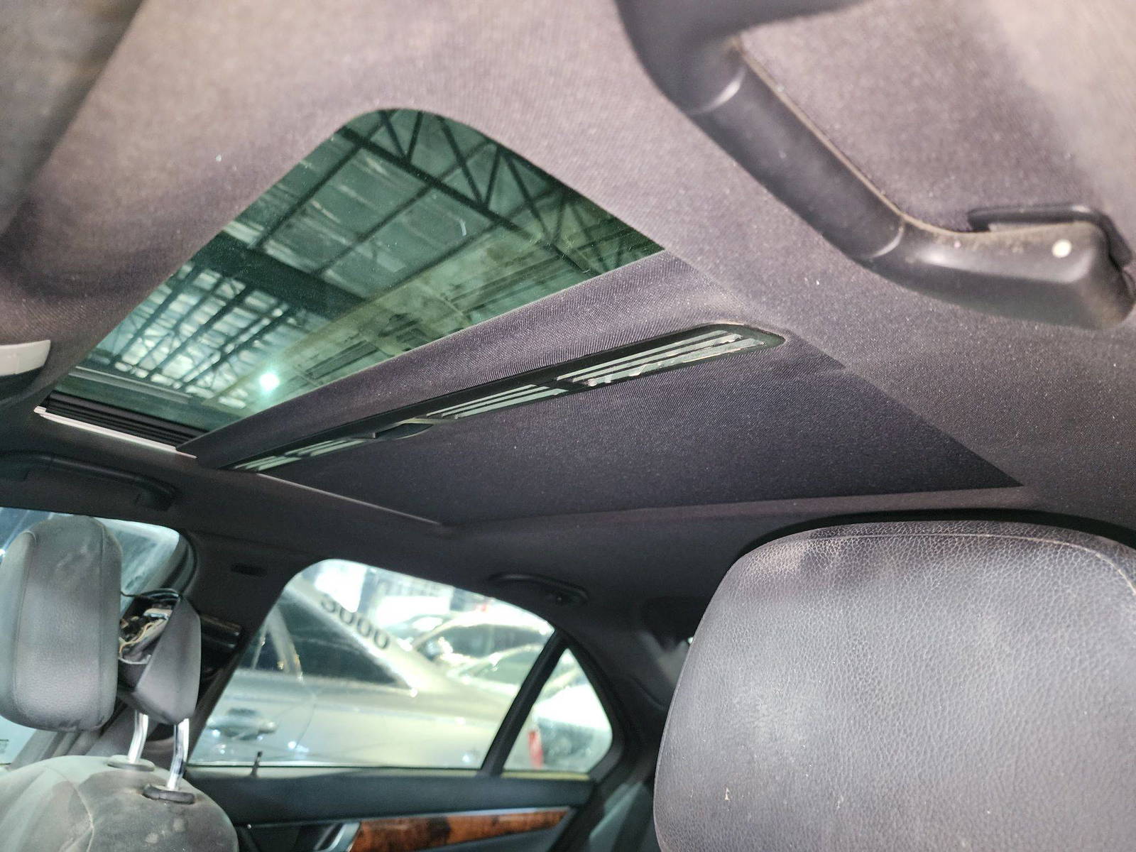 MERCEDES BENZ C300 2012 - Marhaba Auction Used Cars - Image 10