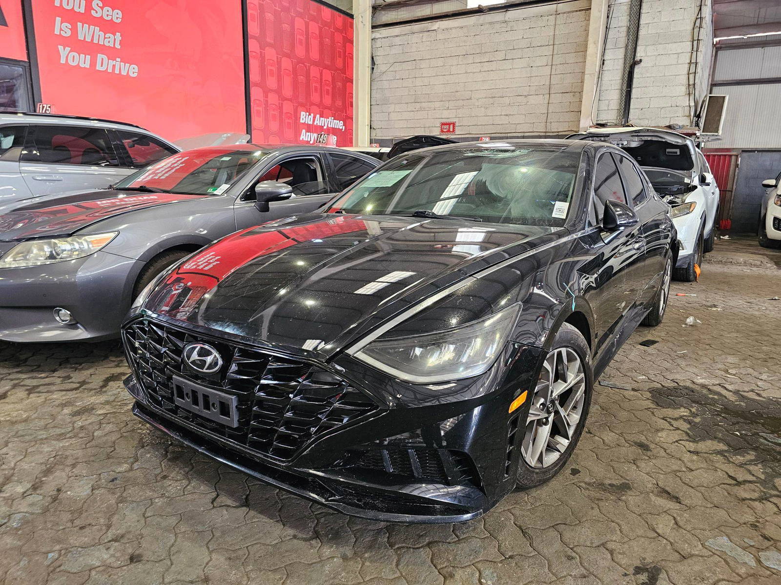 2021 HYUNDAI SONATA — 97455 Miles — Lot 43129600 — Main - Marhaba Auctions Used Cars - Image 4