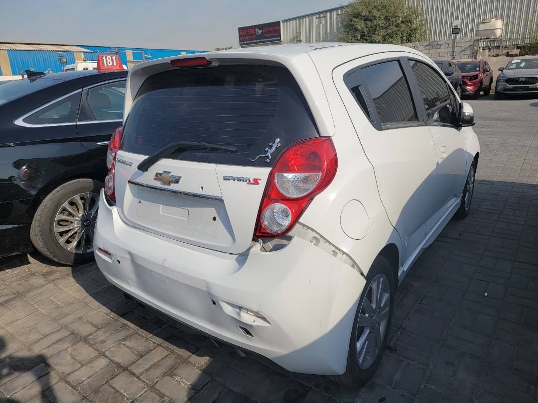 2014 CHEVROLET SPARK — 170324 KM — Lot 529650 — Main - Marhaba Auctions Used Cars - Image 4