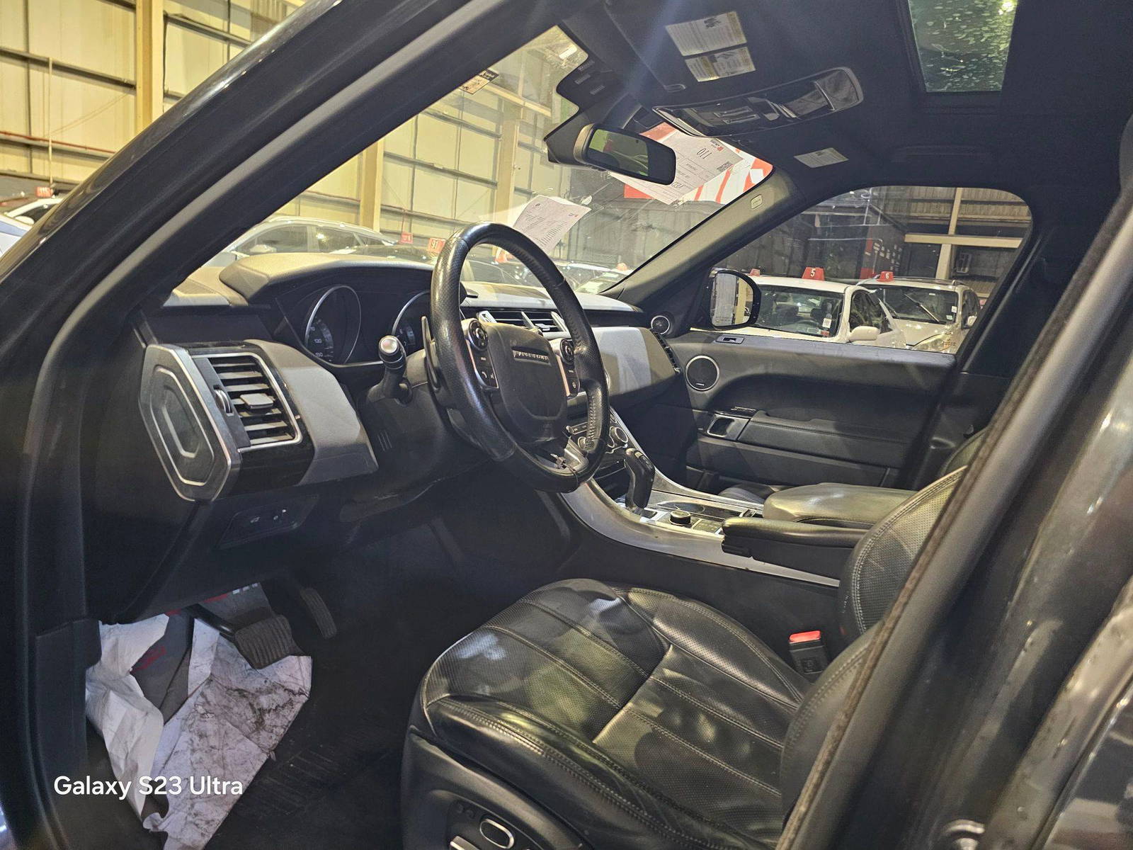 LAND ROVER RANGE ROVER SPORT 2015 - Marhaba Auction Used Cars - Image 8