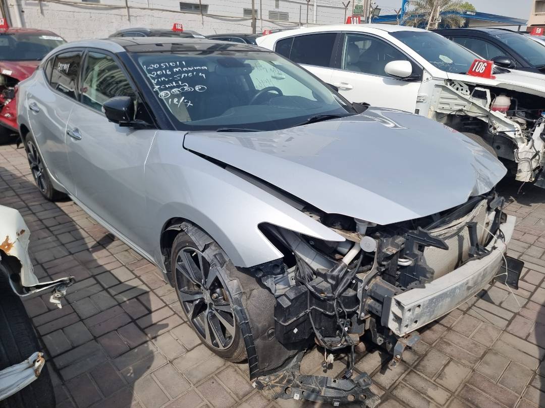 2016 NISSAN MAXIMA — 111420 KM — Lot 215487 — Ind. 12 - Marhaba Auctions Used Cars - Image 4