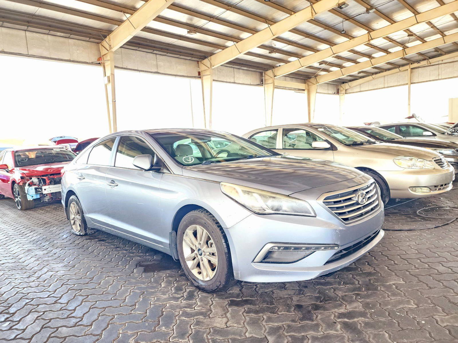 2015 HYUNDAI SONATA — 140881 Miles — Lot 61030444 — Souq - Marhaba Auctions Used Cars - Image 4