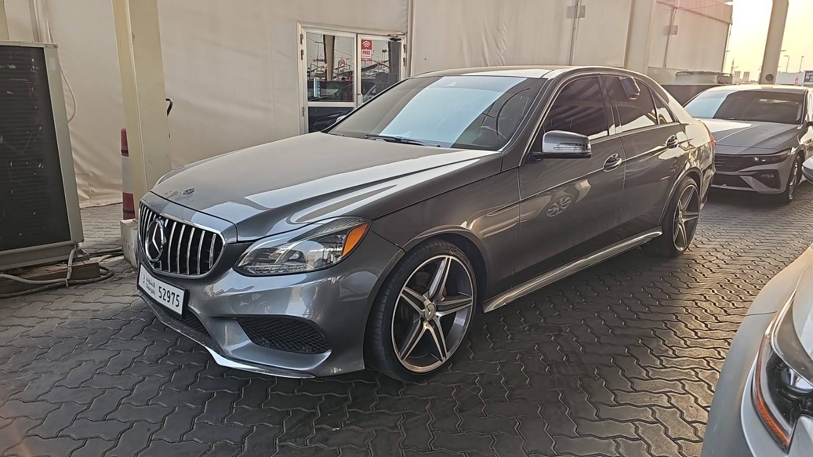 MERCEDES BENZ E350 2016 view 2
