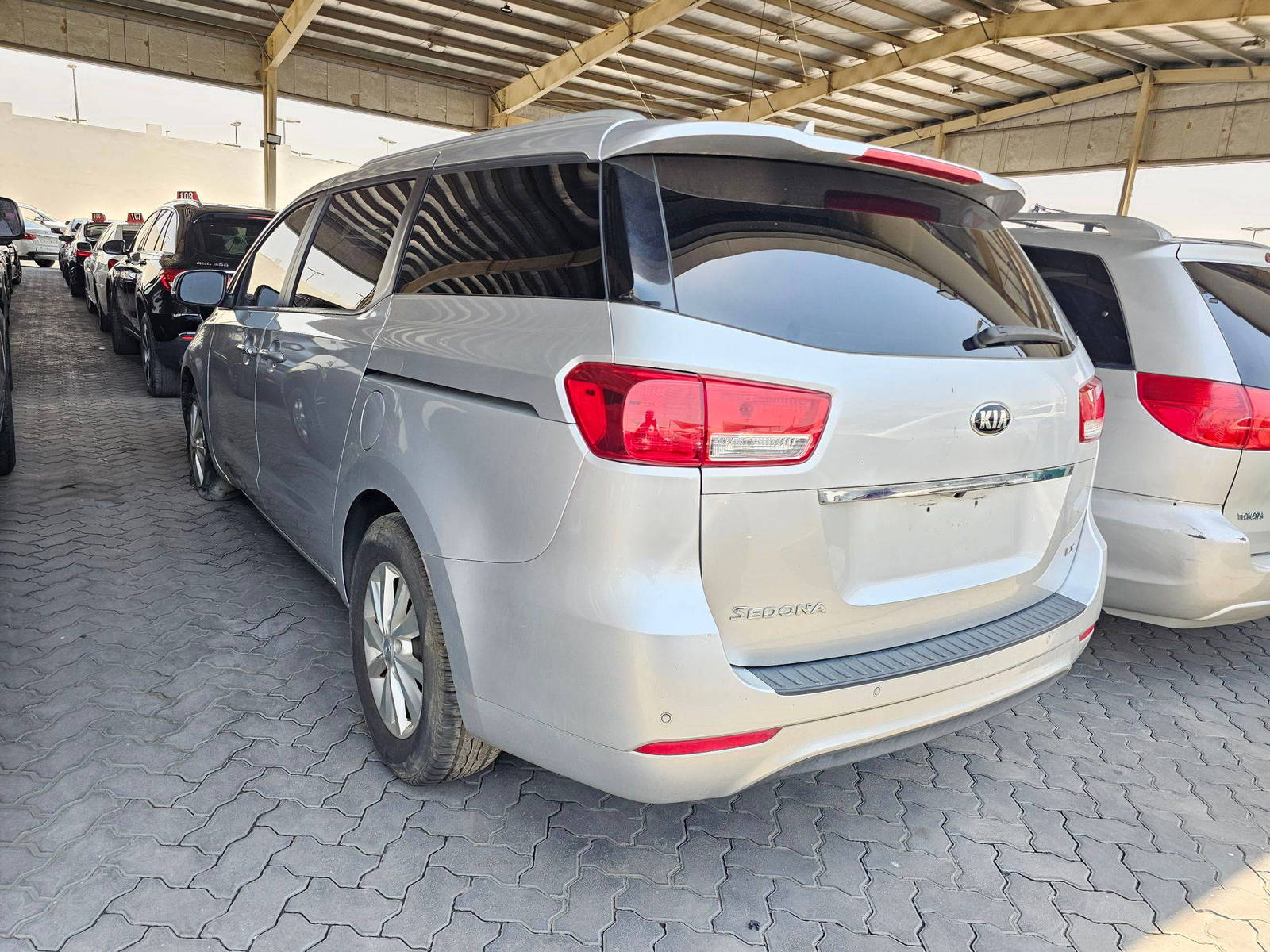 KIA SEDONA 2017 - Marhaba Auction Used Cars - Image 5