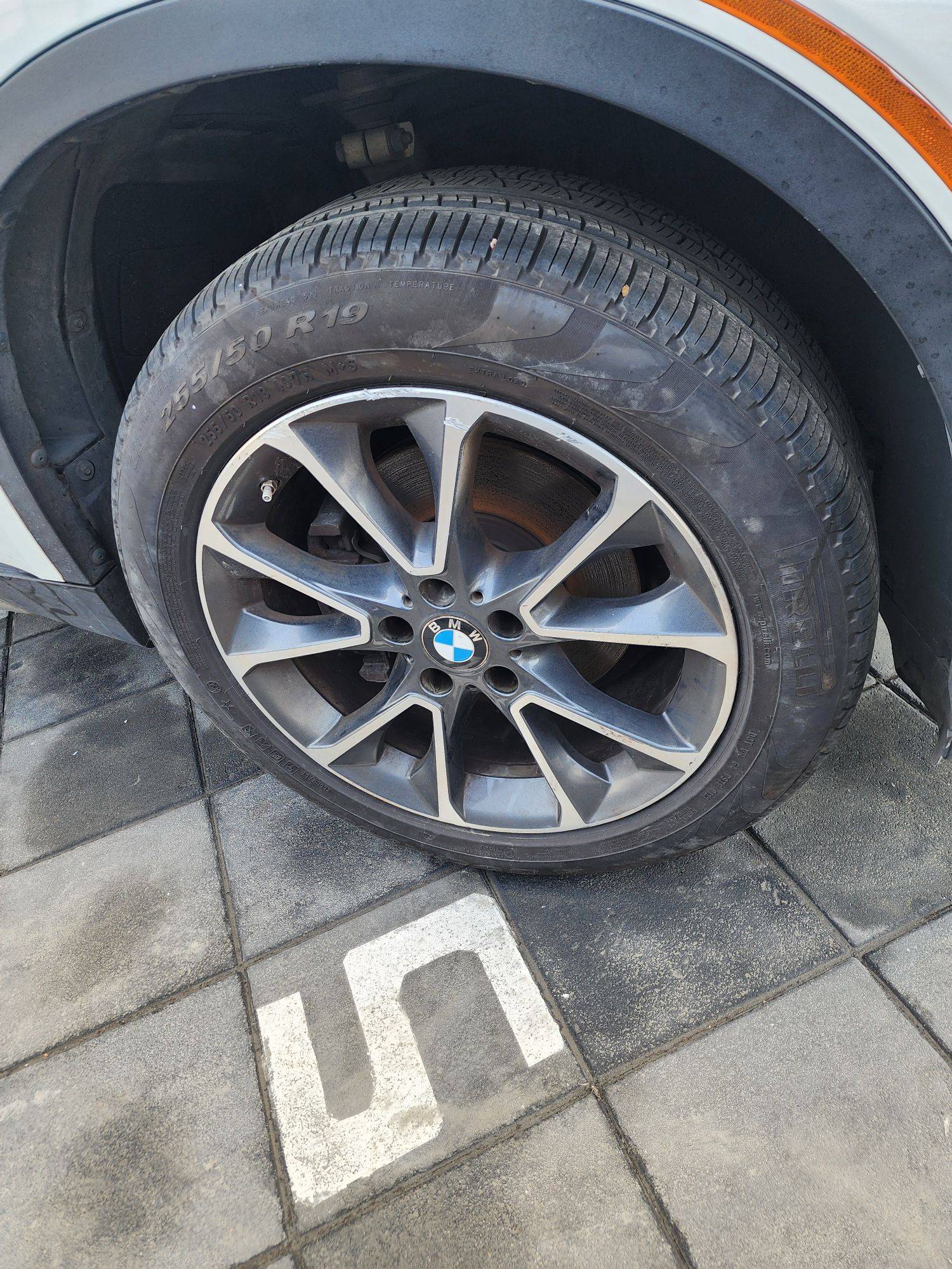 BMW X5 SDRIVE35I 2018 - Marhaba Auction Used Cars - Image 10