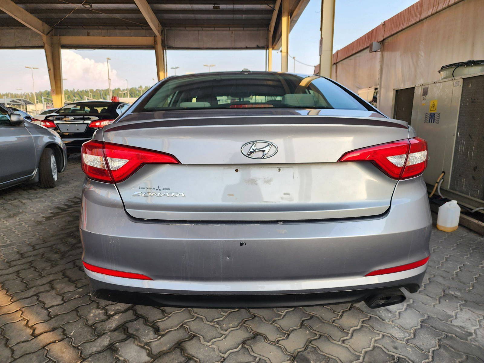 2017 HYUNDAI SONATA — 198612 Miles — Lot 40009821 — Souq - Marhaba Auctions Used Cars - Image 11