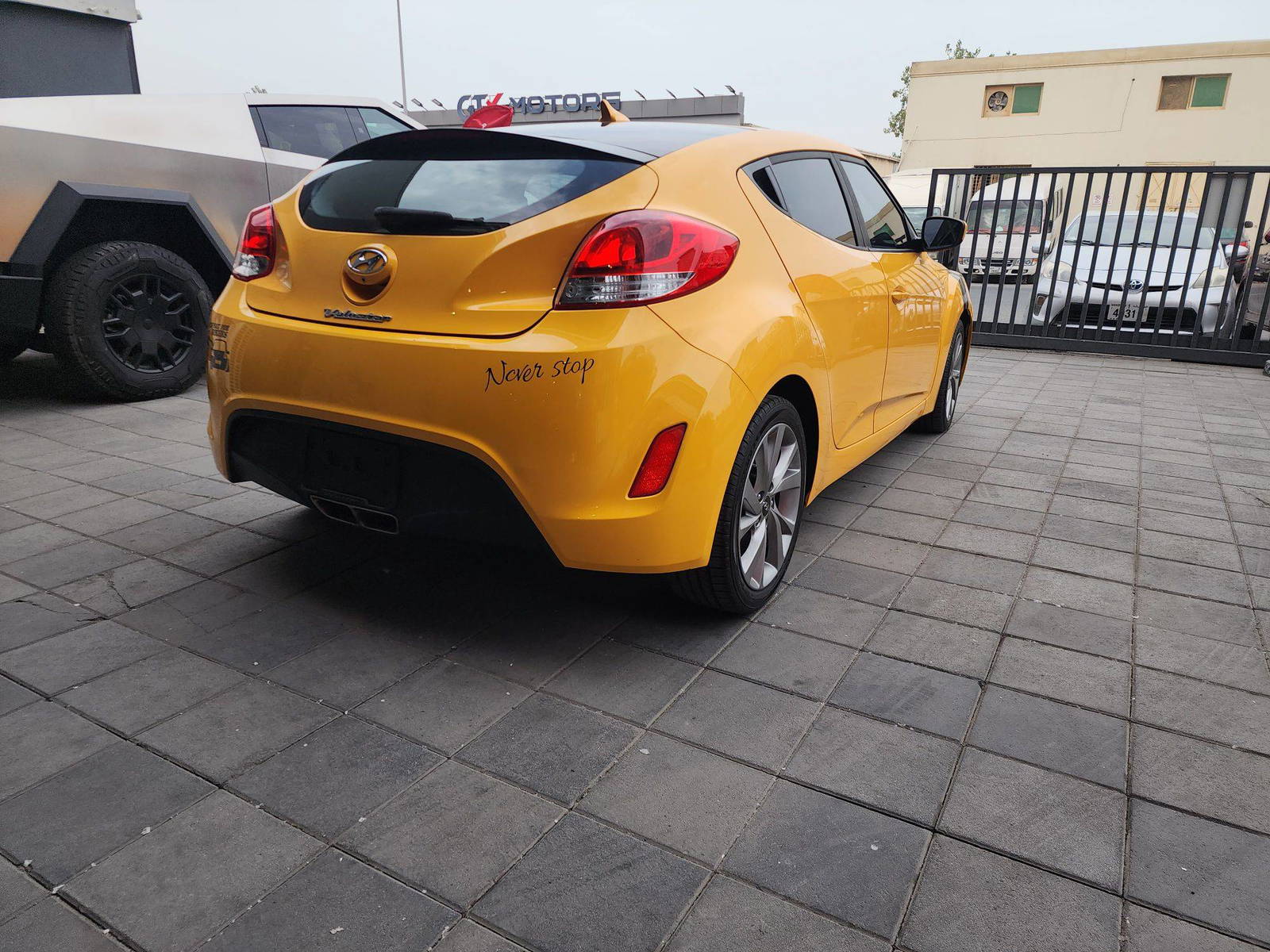 2017 HYUNDAI VELOSTER — 156850 Miles — Lot 308324 — Al Quoz - Marhaba Auctions Used Cars - Image 6