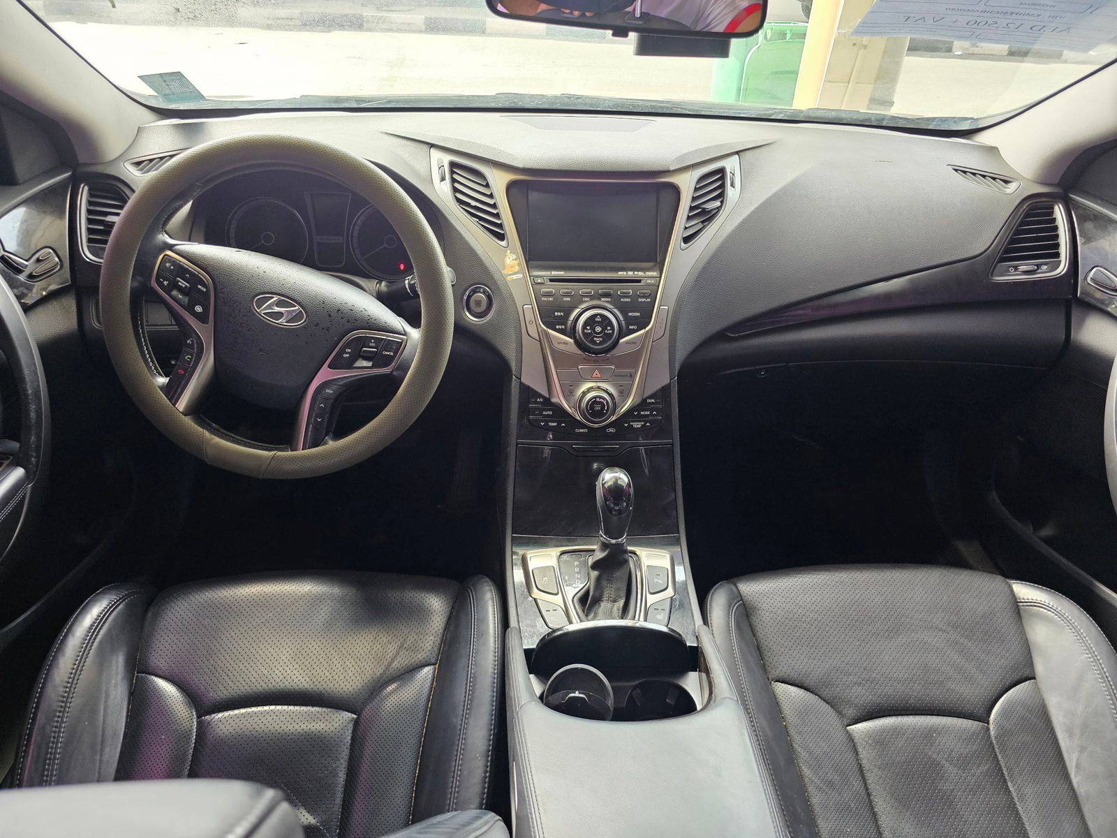 HYUNDAI GRANDEUR 2011 - Marhaba Auction Used Cars - Image 7