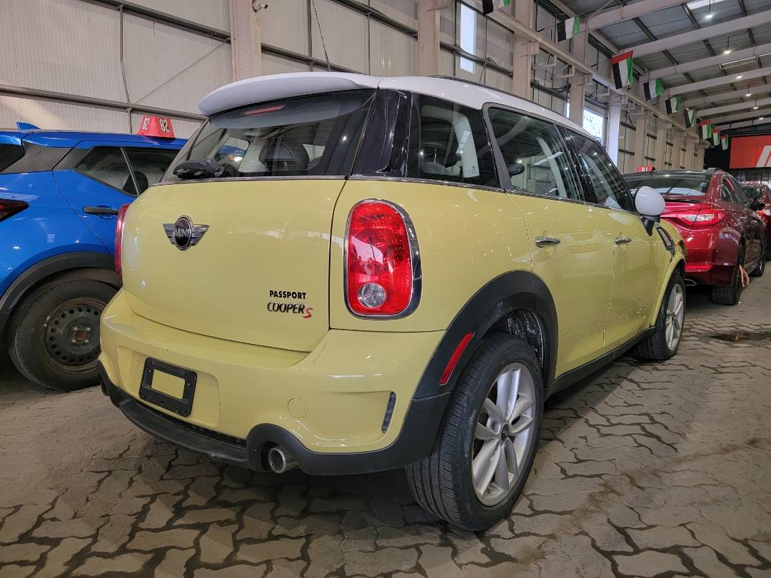 2012 MINI COOPER COUNTRYMAN — 119416 Miles — Lot WL85584 — Souq - Marhaba Auctions Used Cars - Image 3
