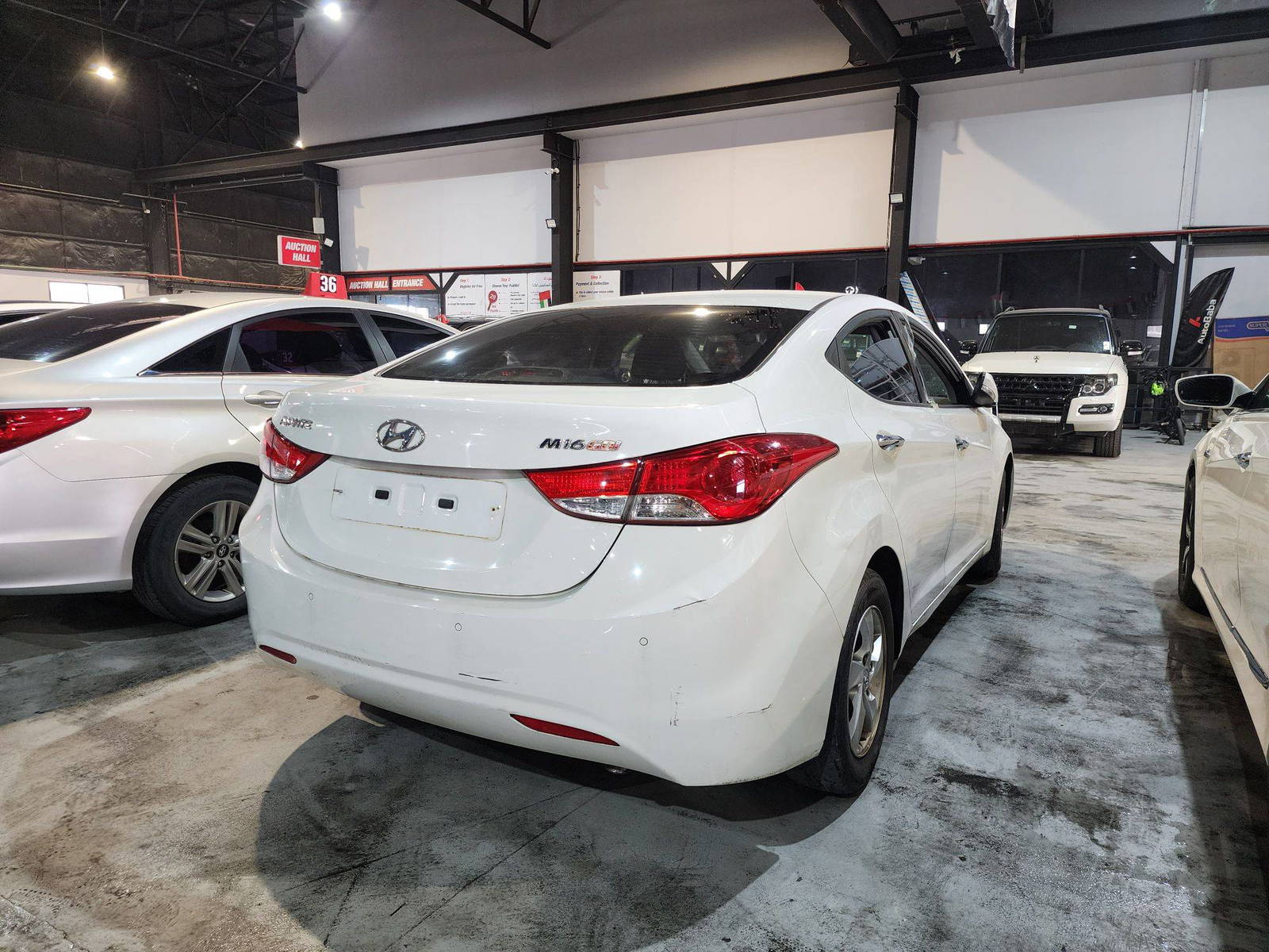 2011 HYUNDAI AVANTE — 130080 KM — Lot 091392 — Al Quoz - Marhaba Auctions Used Cars - Image 4