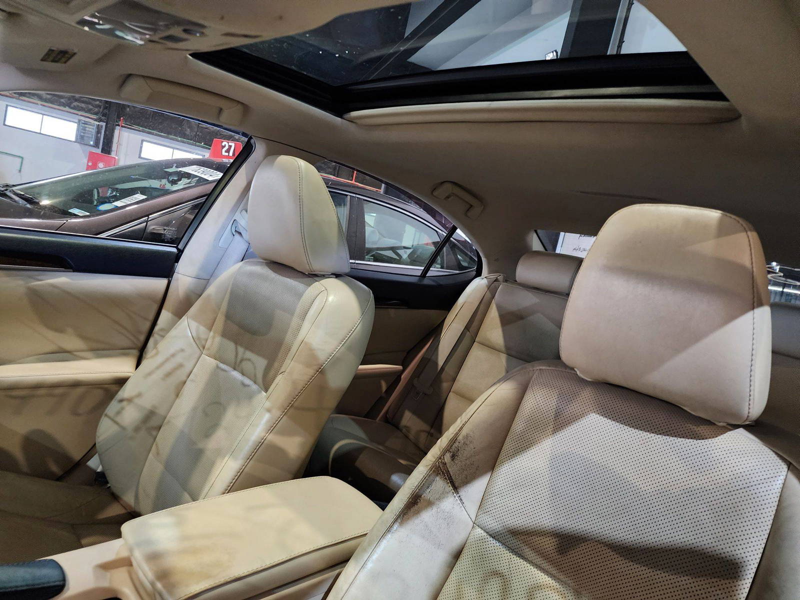 2015 LEXUS ES 350 — 129680 Miles — Lot 72484904 — Al Quoz - Marhaba Auctions Used Cars - Image 10
