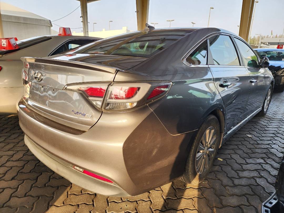 2017 HYUNDAI SONATA — 218048 Miles — Lot 38964318 — Souq - Marhaba Auctions Used Cars - Image 5