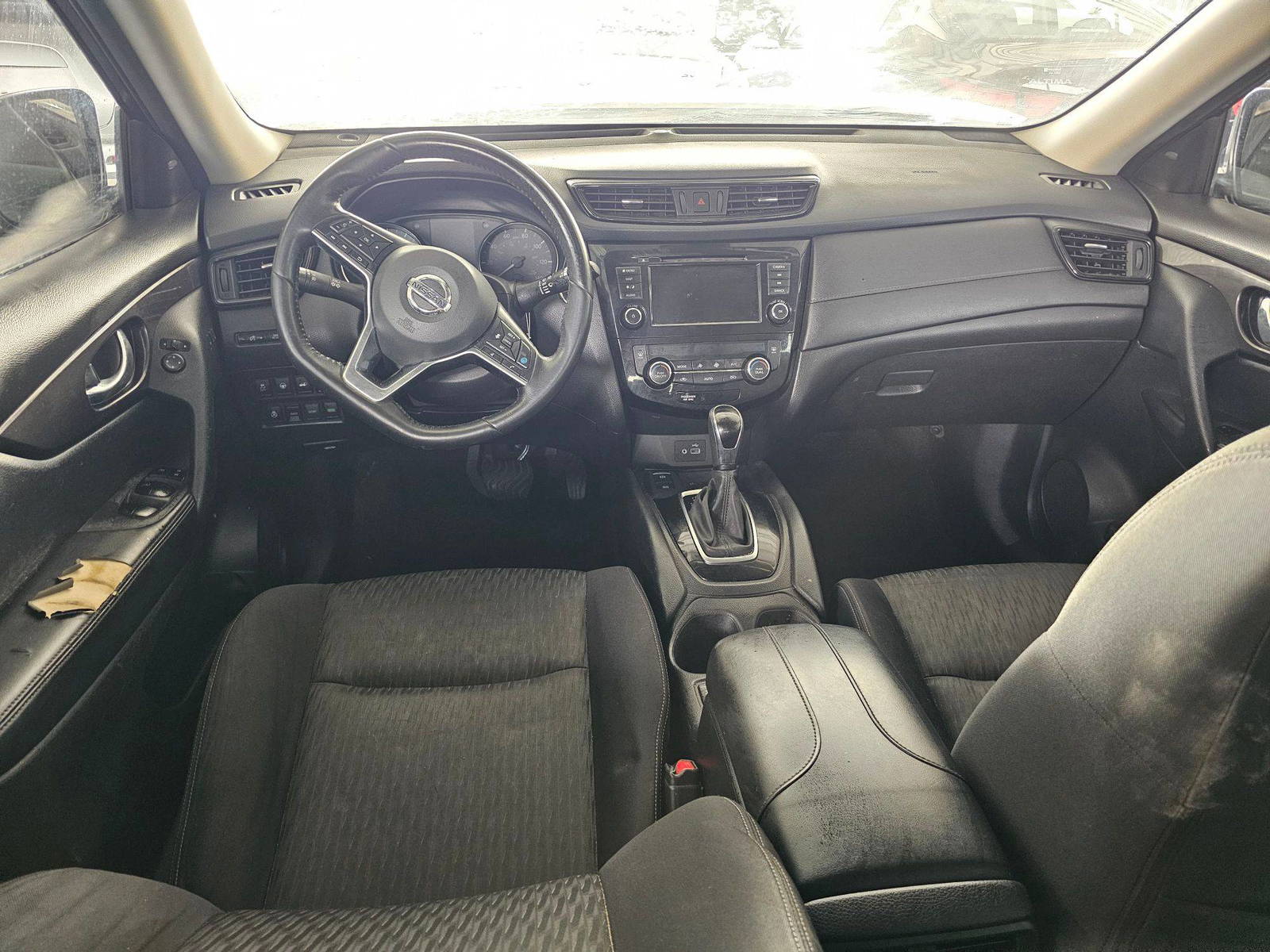 NISSAN ROGUE 2019 - Marhaba Auction Used Cars - Image 8