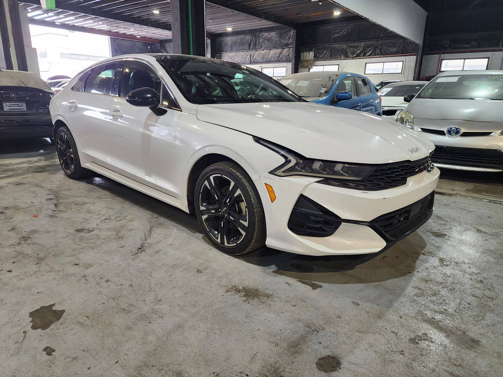 KIA K5 2023 - Marhaba Auction Used Cars - Image 3