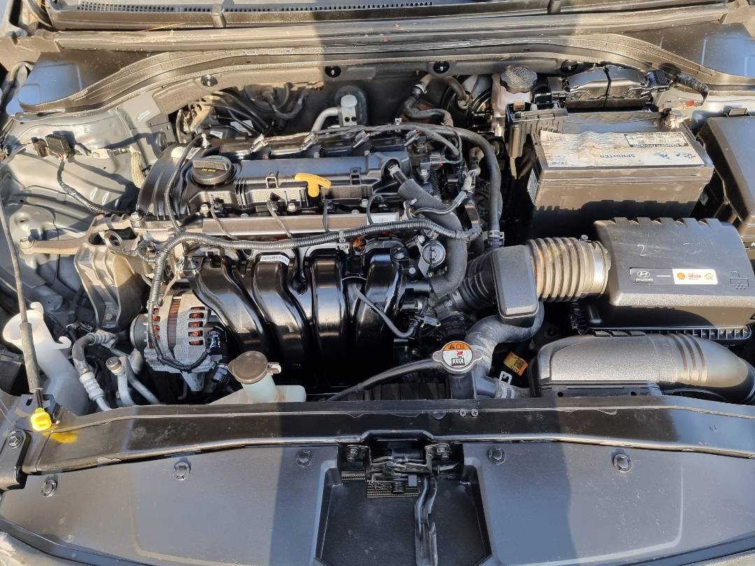 2018 HYUNDAI ELANTRA — 64834 Miles — Lot 125487 — Main - Marhaba Auctions Used Cars - Image 10