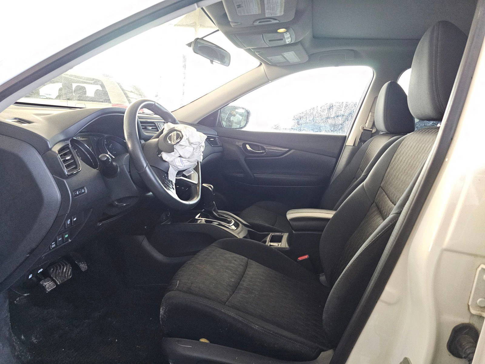 NISSAN ROGUE 2017 - Marhaba Auction Used Cars - Image 8