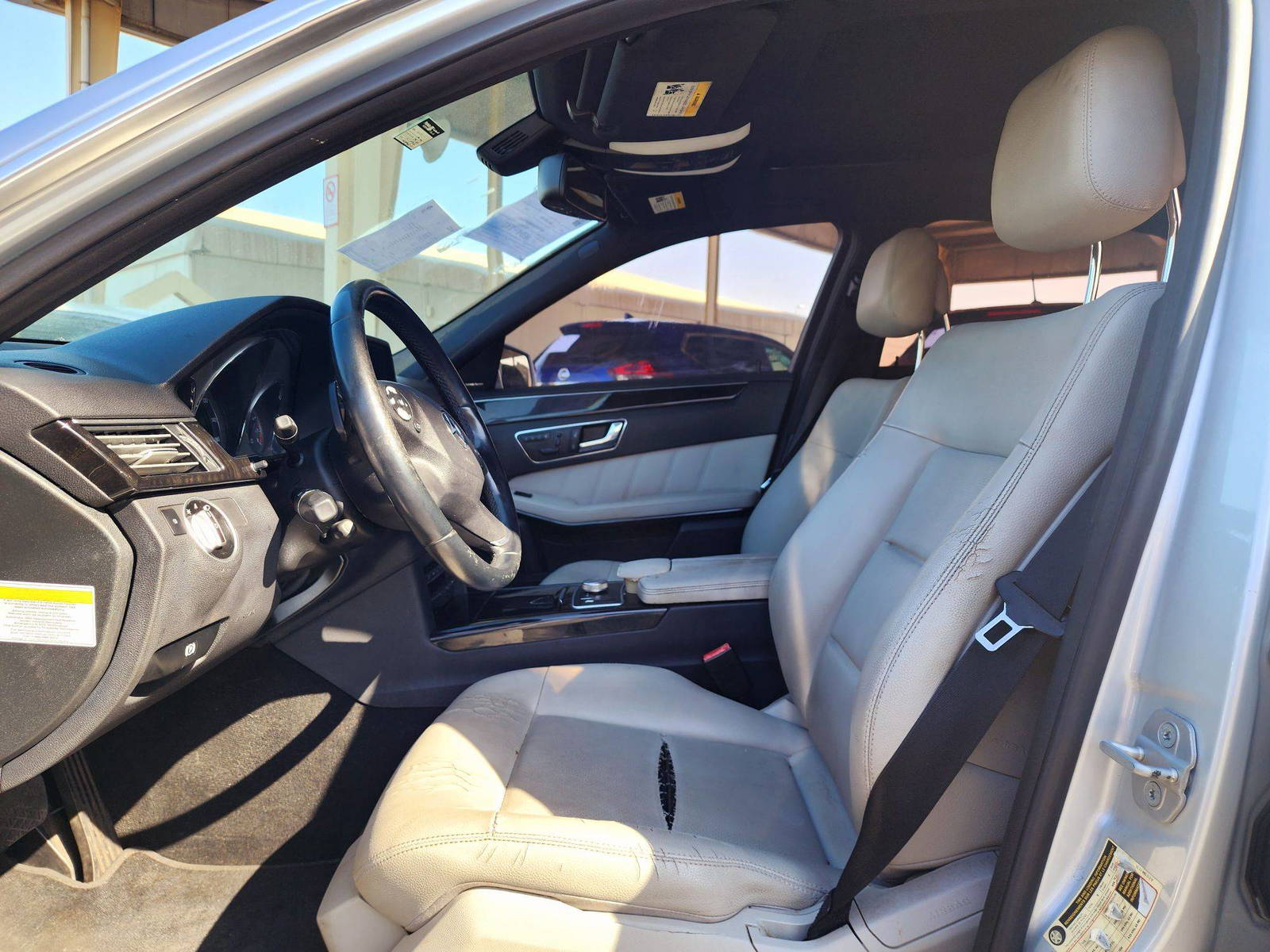 2011 MERCEDES BENZ E 350 — 126527 Miles — Lot 215487 — Souq - Marhaba Auctions Used Cars - Image 9