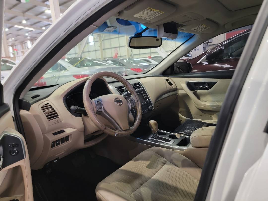 2015 NISSAN ALTIMA — 247876 Miles — Lot FC103524 — Main - Marhaba Auctions Used Cars - Image 6