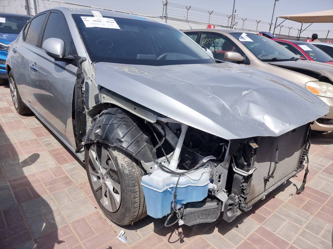2019 NISSAN ALTIMA — 109246 Miles — Lot 40524814 - Marhaba Auctions Used Cars - Image 4