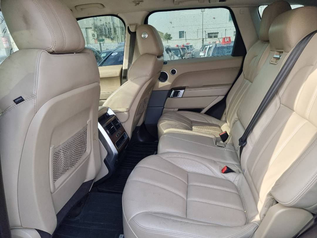 2016 LAND ROVER RANGE ROVER SPORT — 136270 Miles — Lot 582800 — Ind. 12 - Marhaba Auctions Used Cars - Image 7