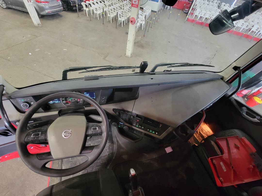 2015 VOLVO FH-Series — 1333711 KM — Lot B736923 — Main - Marhaba Auctions Used Cars - Image 7