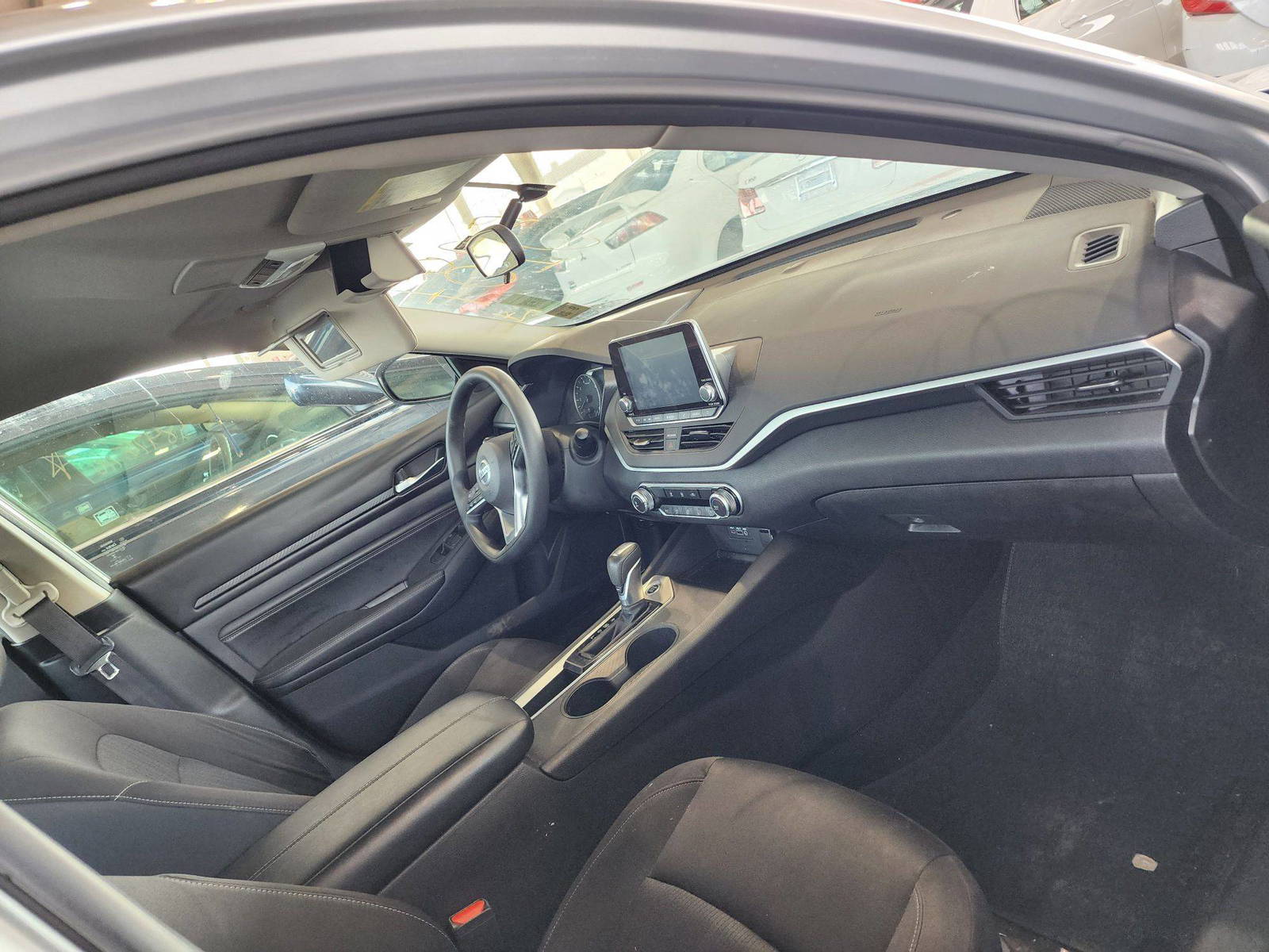 2020 NISSAN ALTIMA — 57606 Miles — Lot 42784014 — Souq - Marhaba Auctions Used Cars - Image 5
