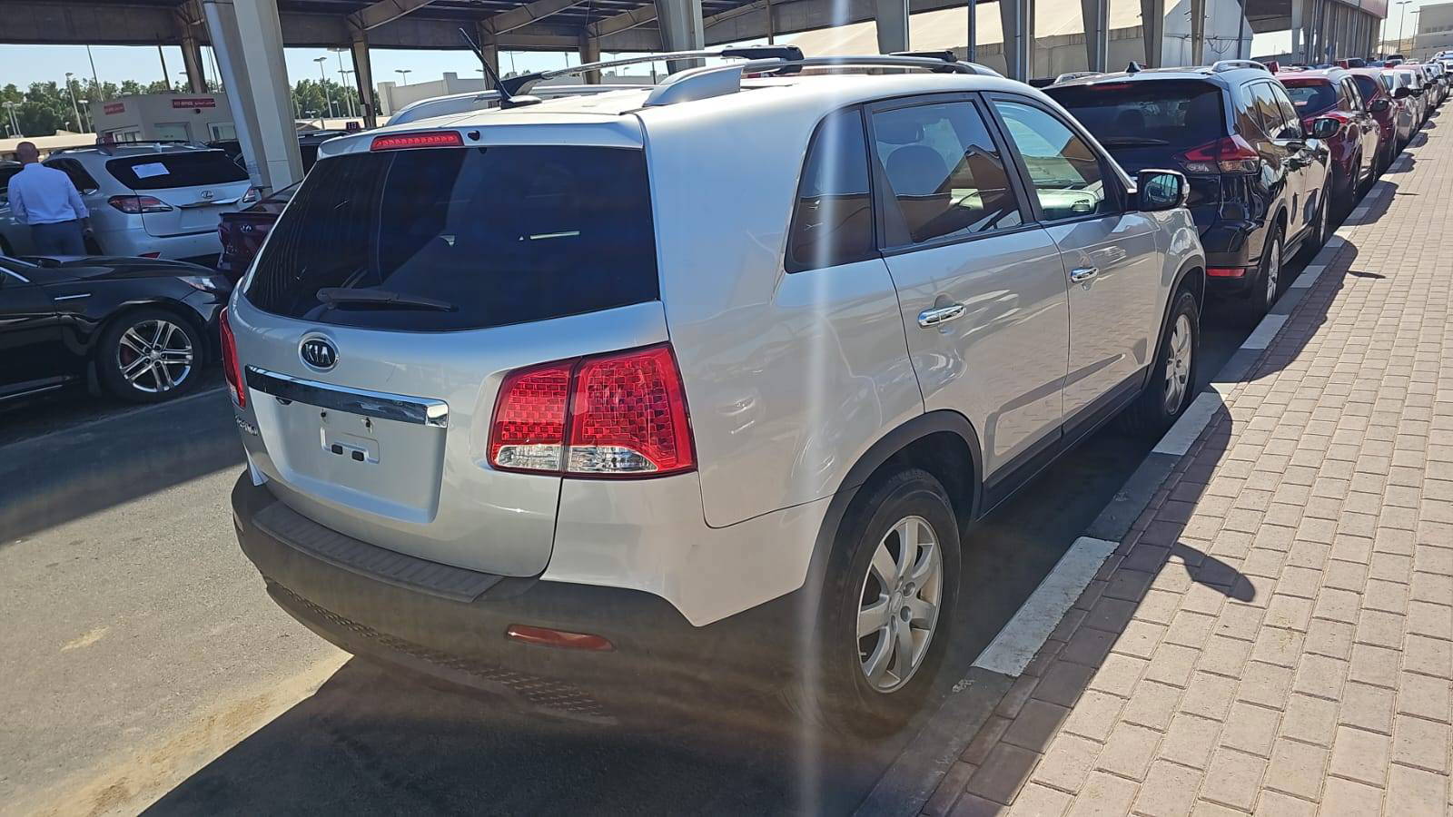 KIA SORENTO 2011 - Marhaba Auction Used Cars - Image 10