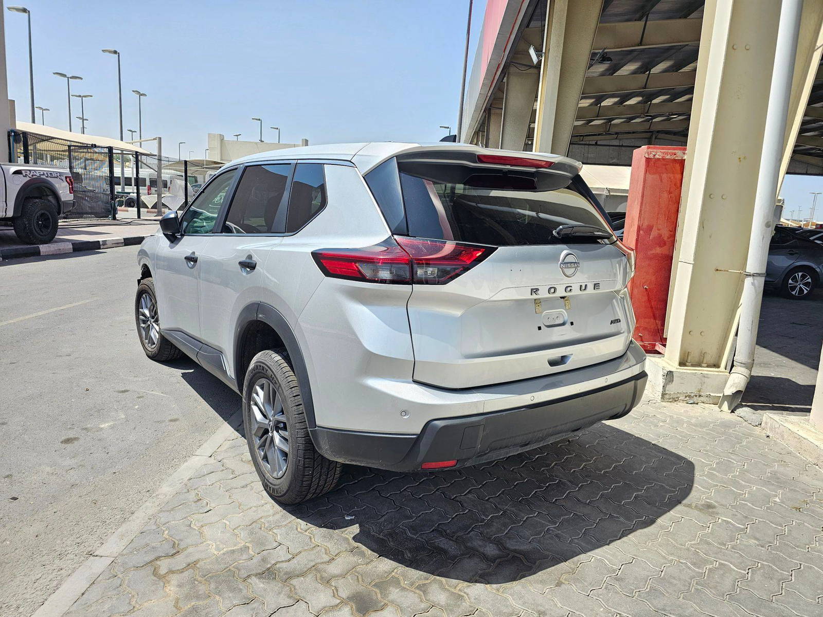 NISSAN ROGUE 2024 - Marhaba Auction Used Cars - Image 4