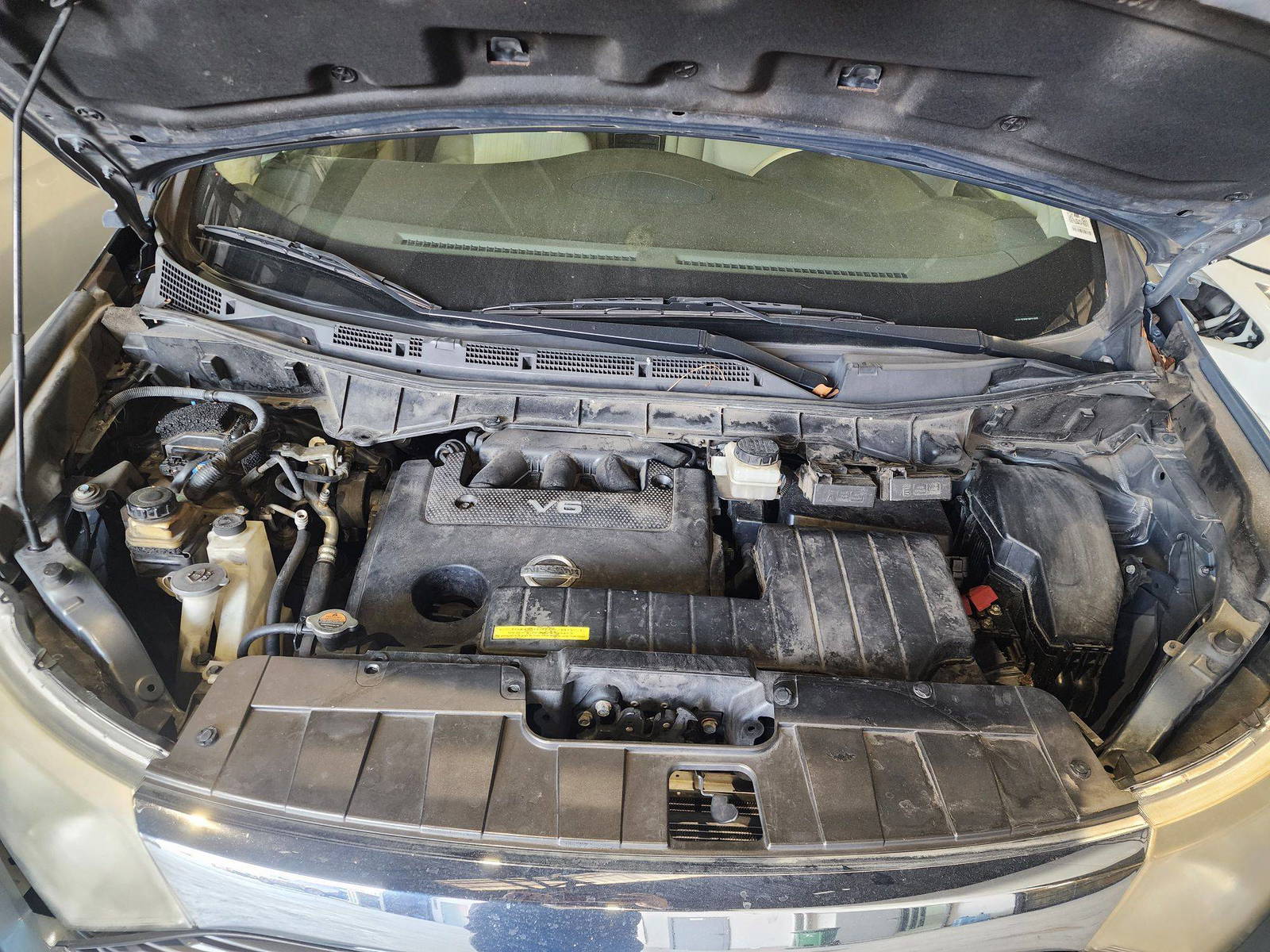 2012 NISSAN QUEST — 176969 Miles — Lot 72076335 — Al Quoz - Marhaba Auctions Used Cars - Image 12