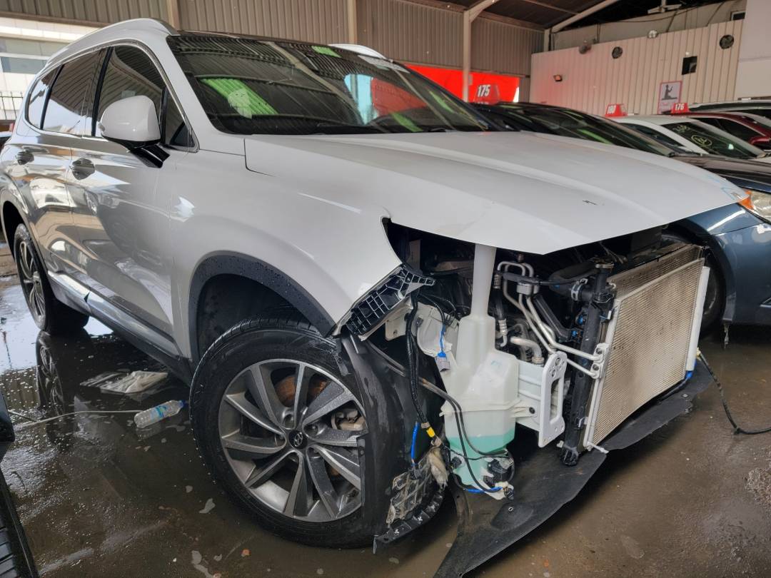 2019 HYUNDAI SANTA FE — 68713 Miles — Lot 77316633 - Marhaba Auctions Used Cars - Image 8