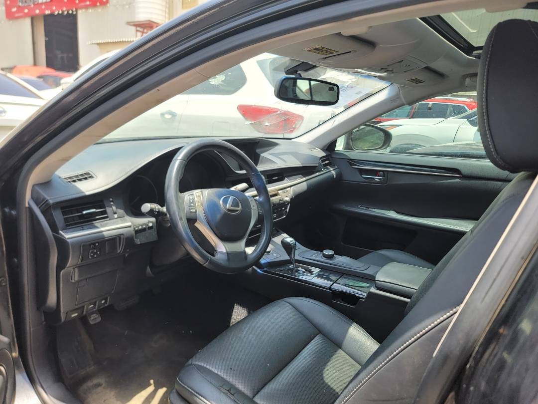 2015 LEXUS ES 350 — 180581 Miles — Lot GXF2155047 — Main - Marhaba Auctions Used Cars - Image 6