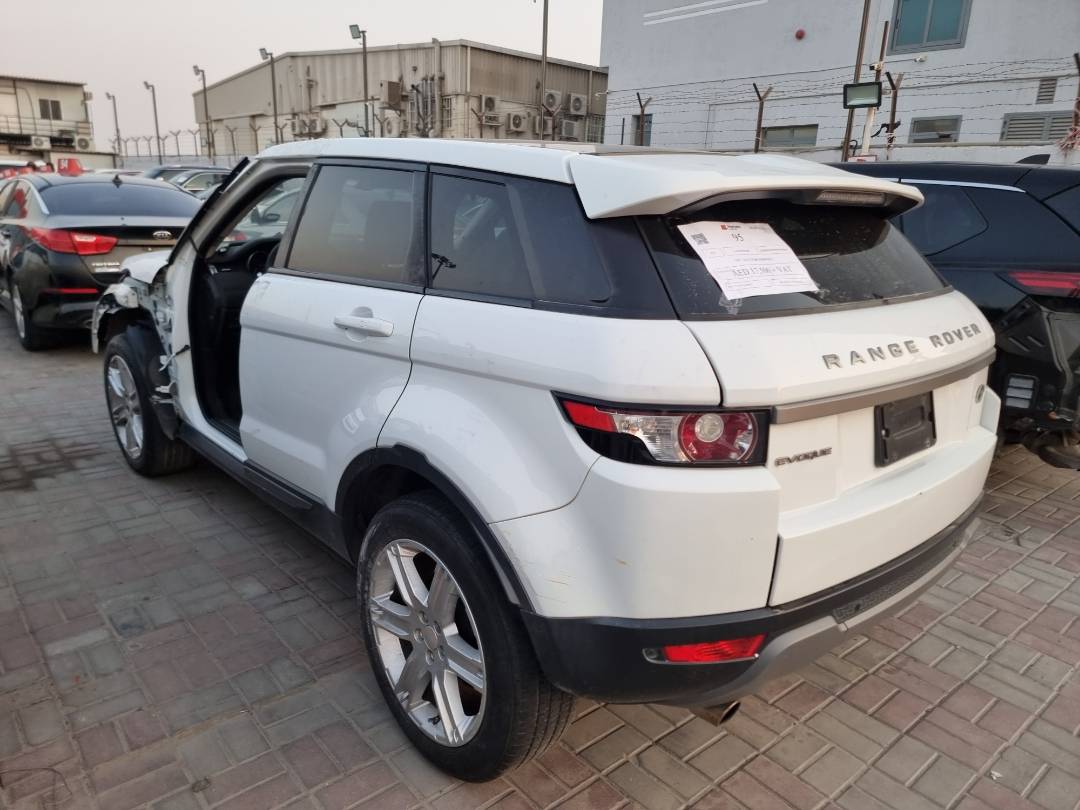LAND ROVER RANGE ROVER EVOQUE 2014 - Marhaba Auction Used Cars - Image 4