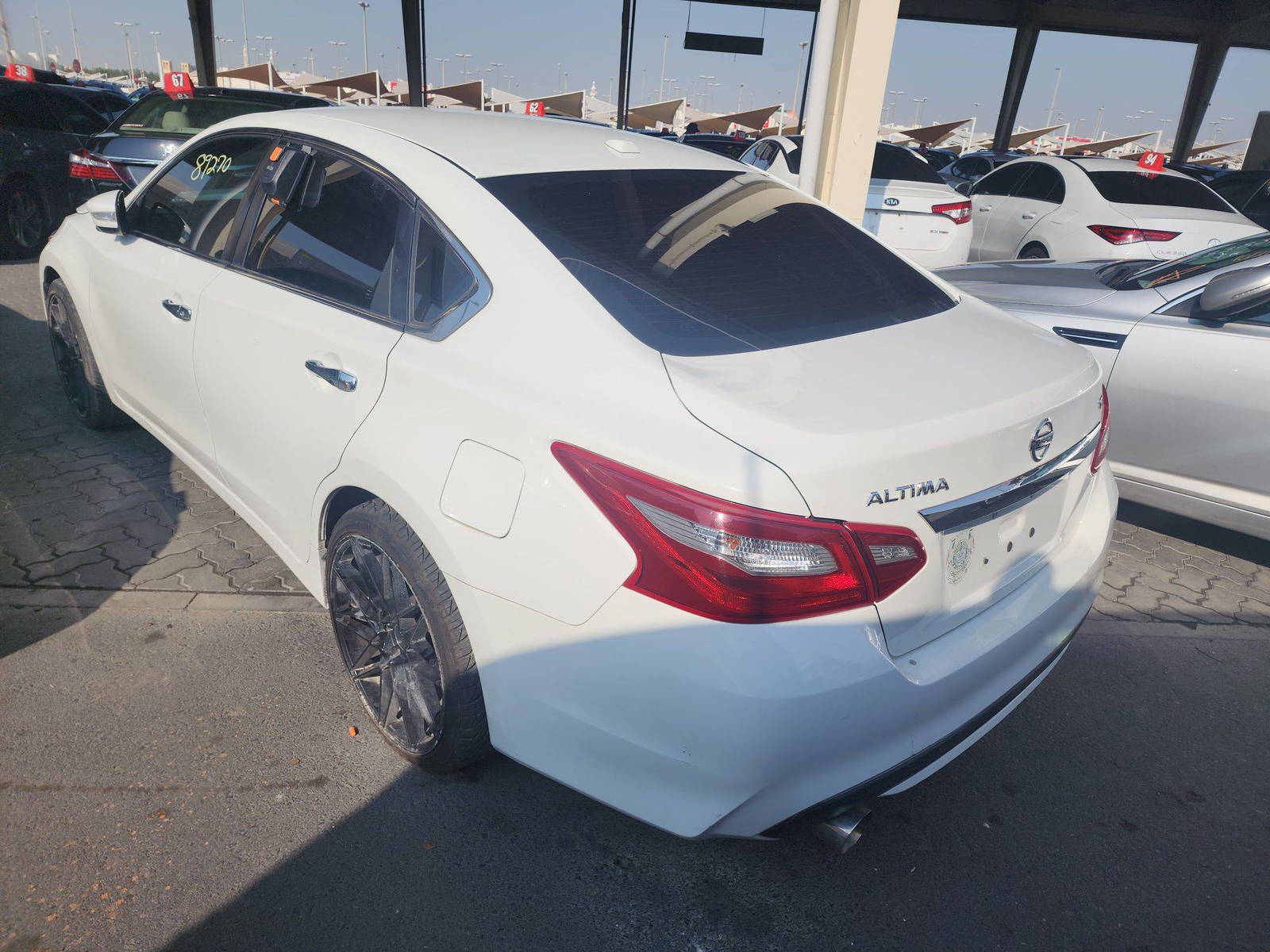 2018 NISSAN ALTIMA — 89270 Miles — Lot 68096483 - Marhaba Auctions Used Cars - Image 4