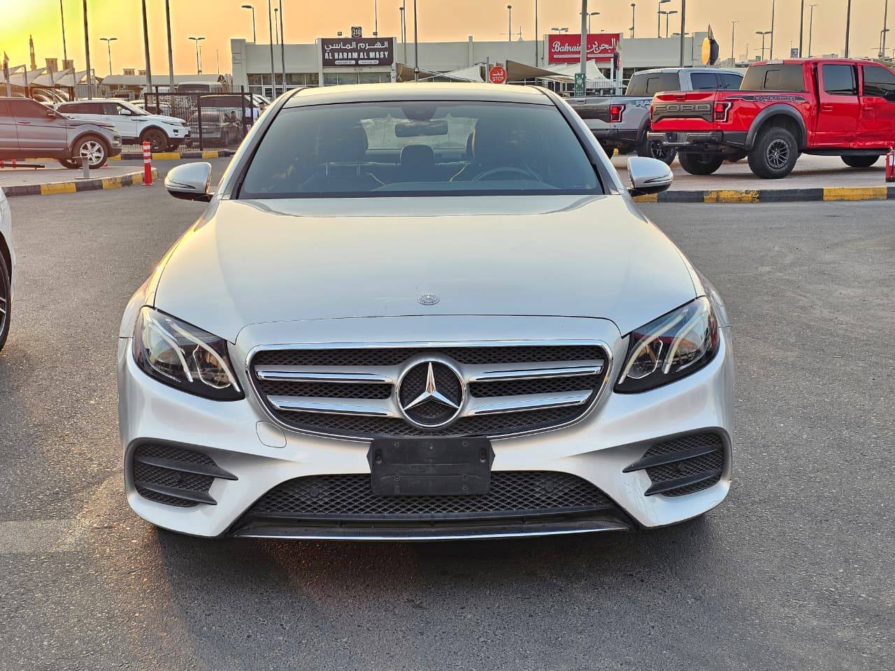 2017 MERCEDES BENZ E-300 — 43477 Miles — Lot A046531 — Souq - Marhaba Auctions Used Cars - Image 4