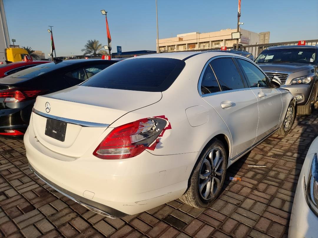 2018 MERCEDES BENZ C300 — 98420 Miles — Lot 215487 — Ind. 12 - Marhaba Auctions Used Cars - Image 4