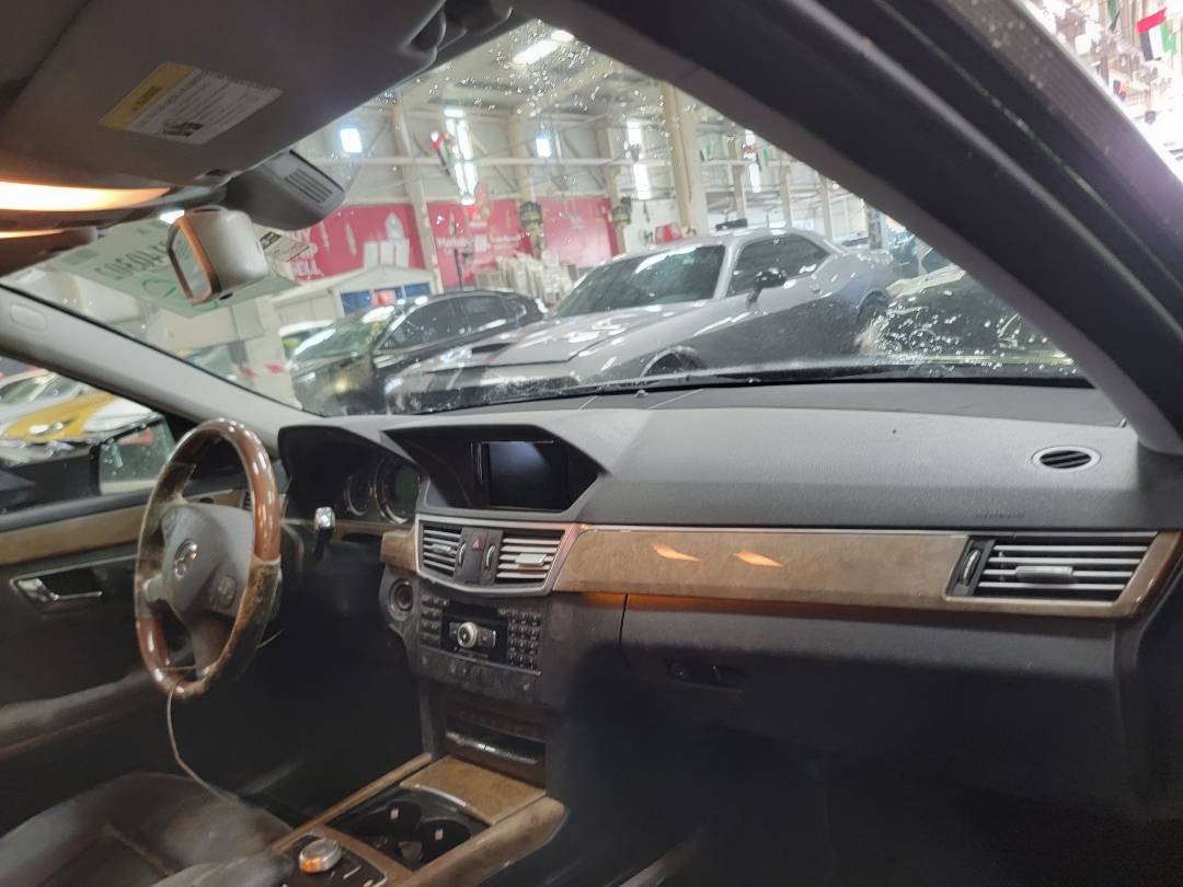 2011 MERCEDES BENZ E 350 — 251734 Miles — Lot 38140302 - Marhaba Auctions Used Cars - Image 5