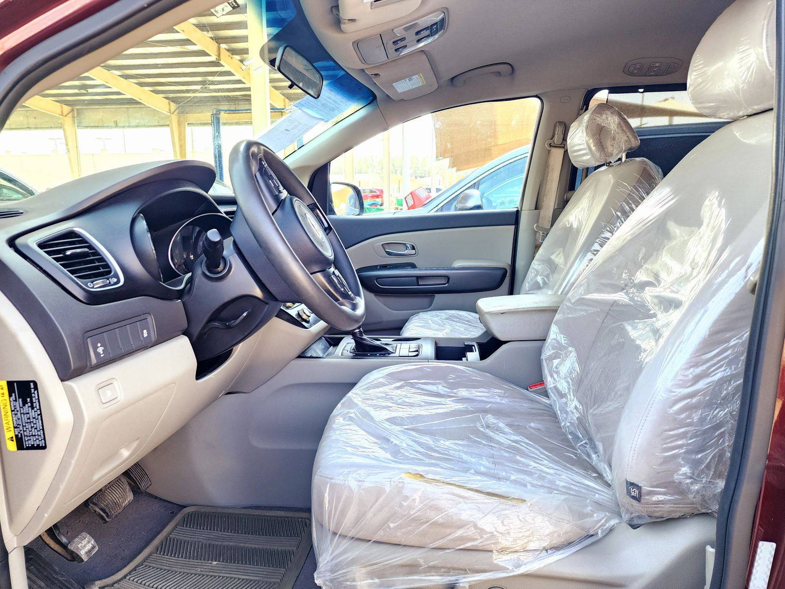 2016 KIA SEDONA — 71040 Miles — Lot B5C17G6094219 — Souq - Marhaba Auctions Used Cars - Image 8
